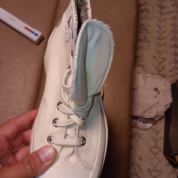 Converse White Run Star Hike Embroidered Women's Sneakers Shoes Platform A03560C - Picture 4 of 14